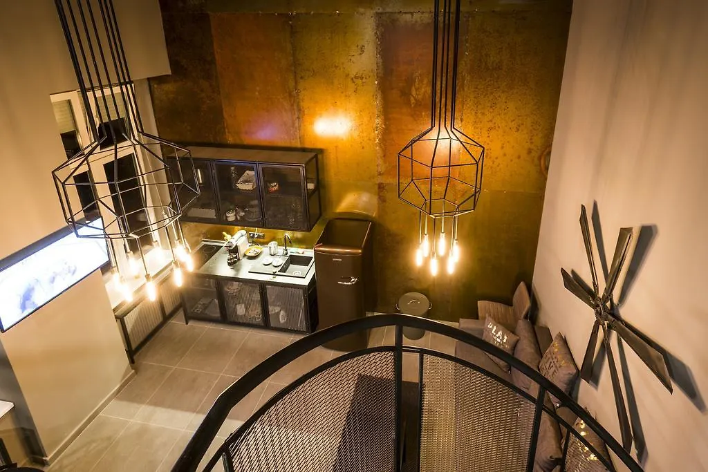 Rusty Loft & Bar Loft Apartment