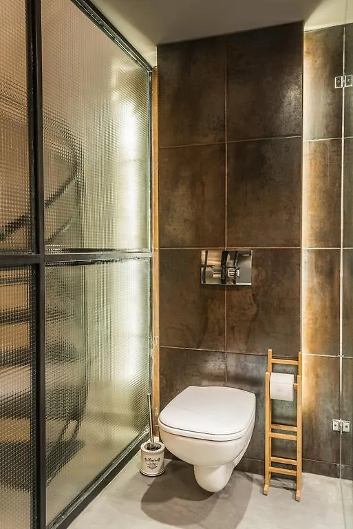 Rusty Loft & Bar Loft Apartment Budapest