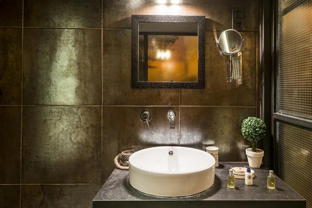 Rusty Loft & Bar Loft Apartment  Budapest